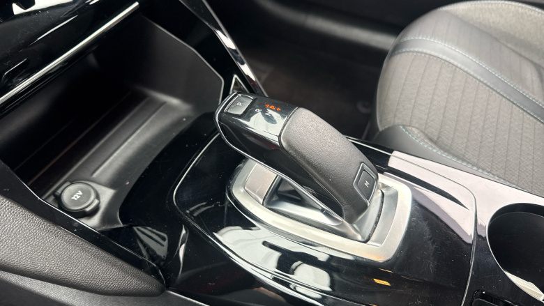 Peugeot 208 1.2 PureTech 100 Allure Premium 5dr EAT8 Petrol Hatchback